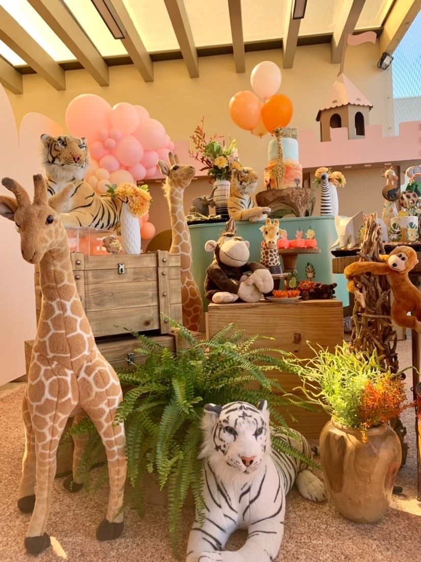 Decoração da Chapeuzinho Vermelho para a festa infantil - Constance Zahn